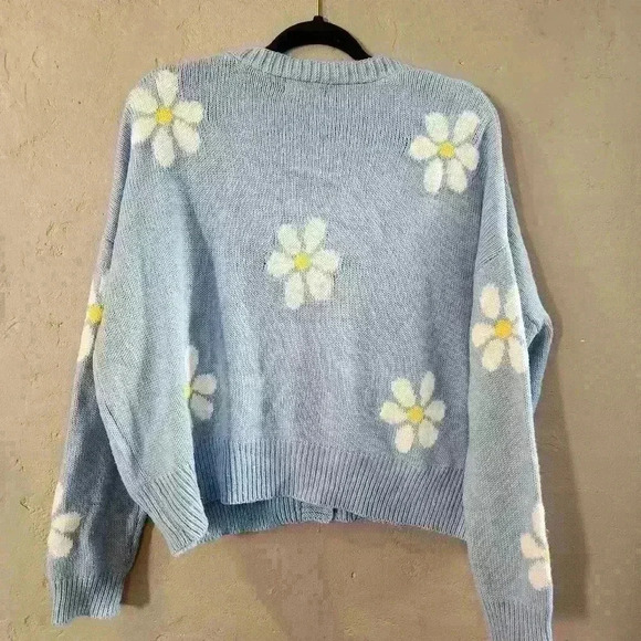 Just Polly button up cardigan white flowers and baby blue size m - Picture 3 of 3